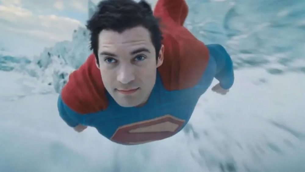 مقایسه Sentry با Superman